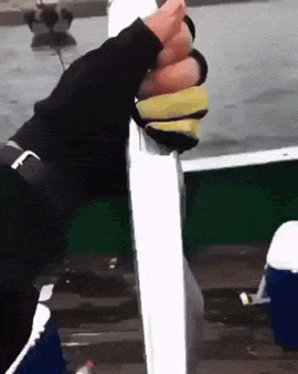 371048371048.gif
