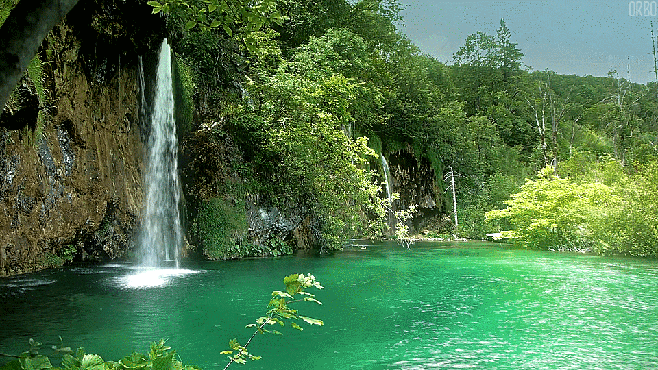 A LAGO s-fa3a6e6e60fbc64f2ff277f9117fd8abc2c9b6e8.gif