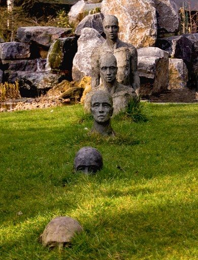bc76401cff3ab293c35395ac27fca8d7--garden-sculptures-art-sculpture.jpg