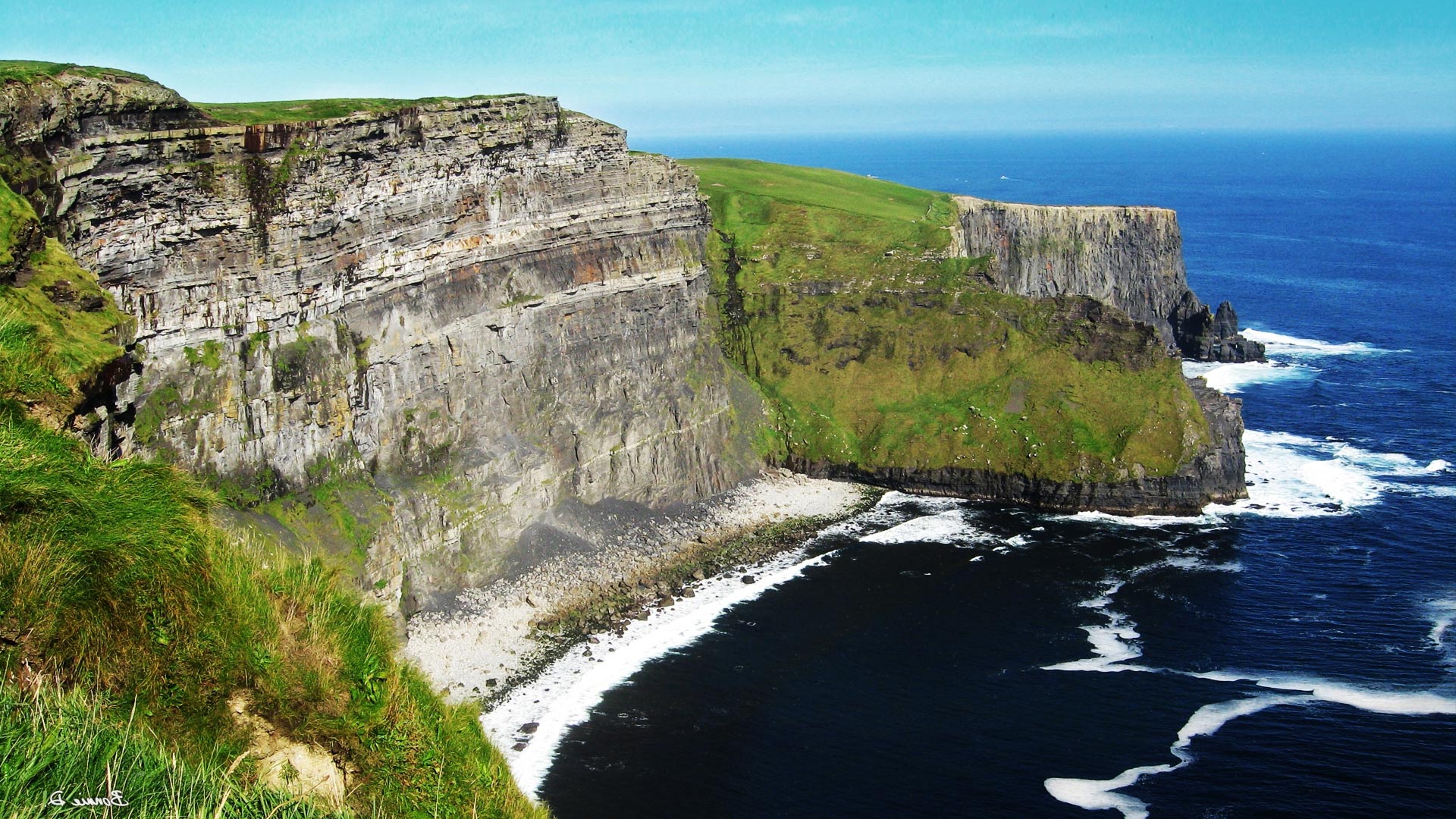 Cliffs_of_moher_Утесы_Ирландии_графство_Клэр.2.jpg