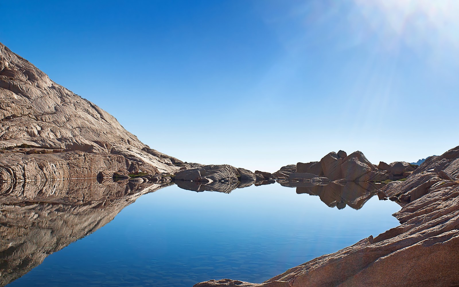 free-laptop-wallpapers-15434-15907-hd-wallpapers.jpg