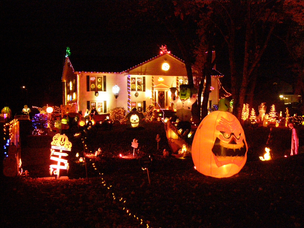 Halloween-Decoration-Ideas.jpg