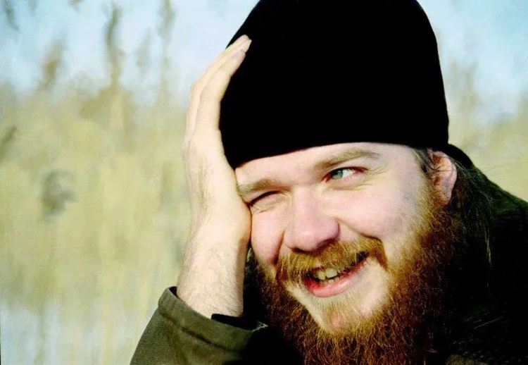 ia5esyIUjsc.jpg