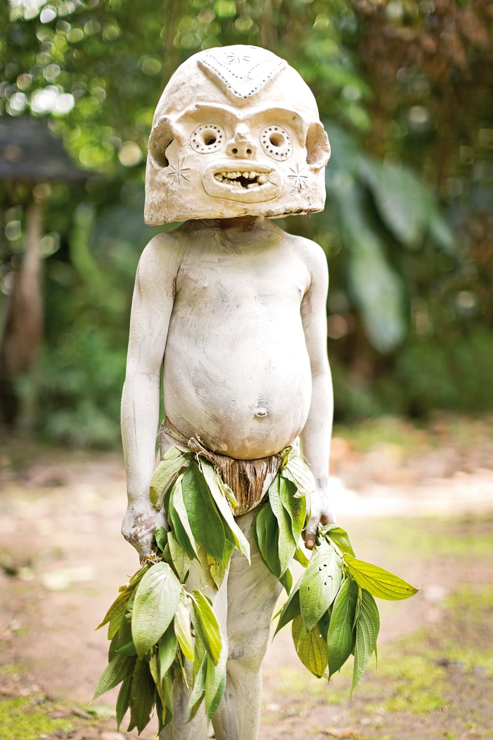 kualga-boy-mount-hagen-papua-new-guinea-conde-nast-traveller-5jan16-philip-lee-harvey_960x1440.jpg