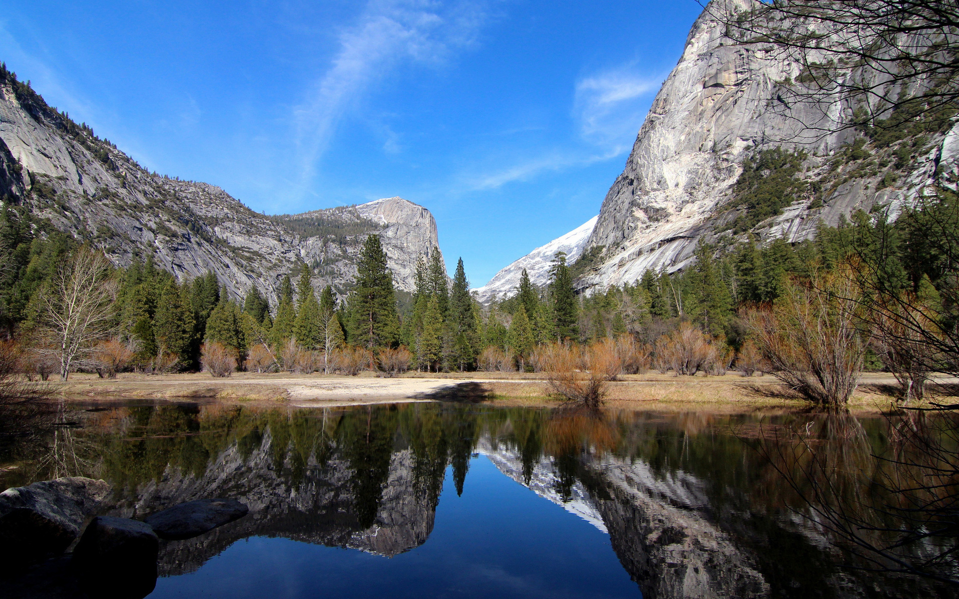 lake-with-mountains-landscape.jpg