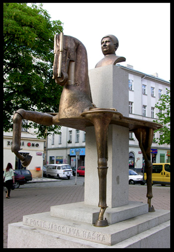 Pamyatnik-Gasheku1.jpg
