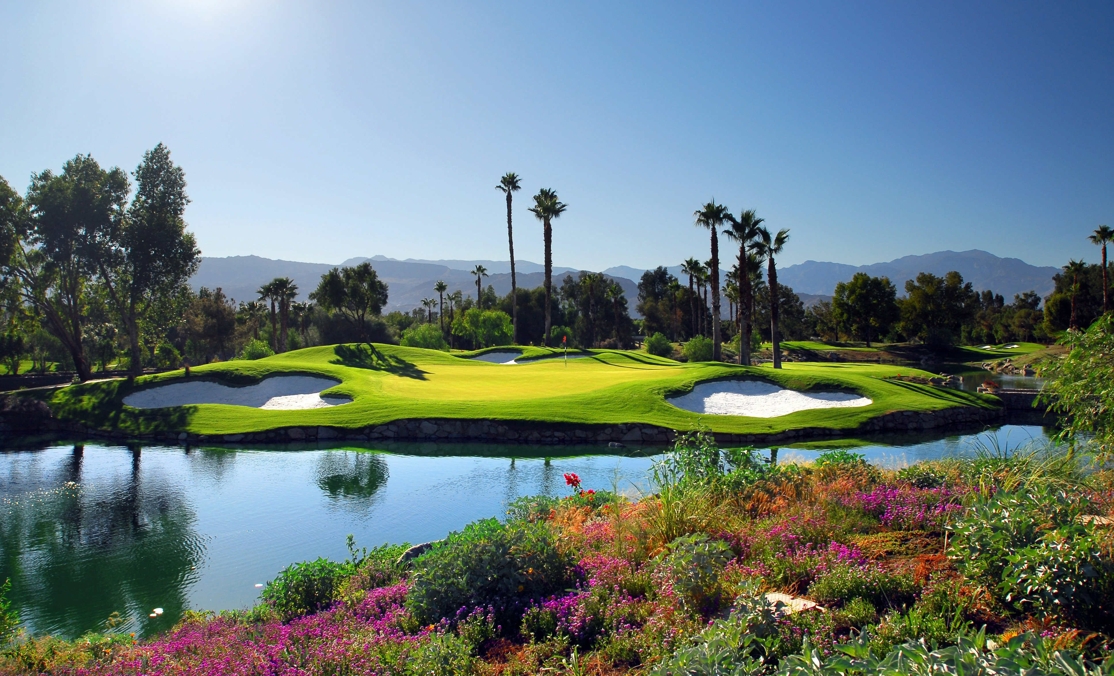 stunning-golf-course-wallpaper.jpg