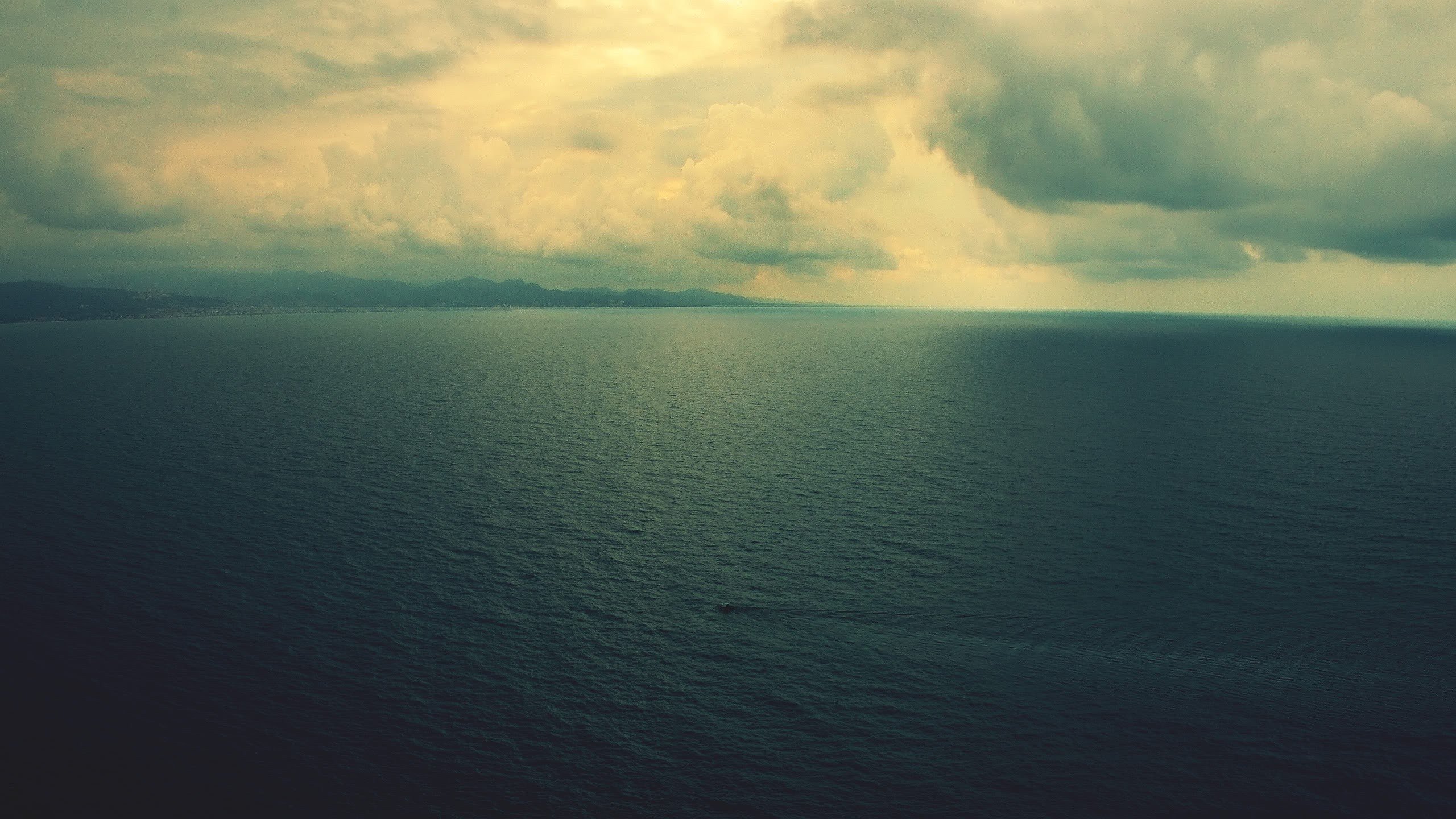 vast-wallpaper.jpg
